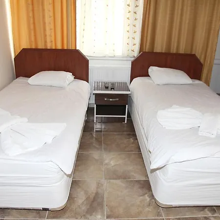 Kapris Hotel 2*