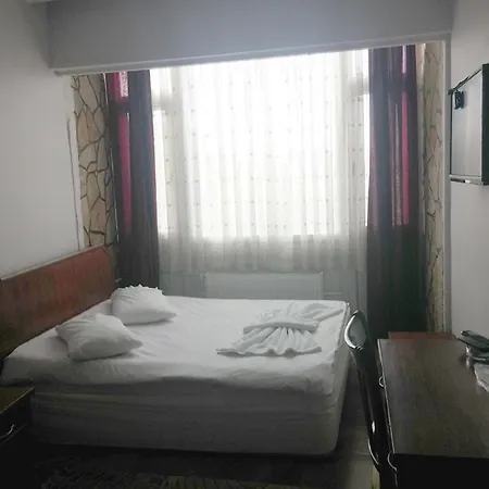 Hotel Kapris 2*