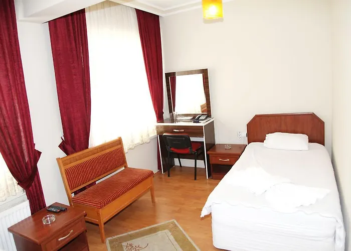 Hotel Kapris 2*